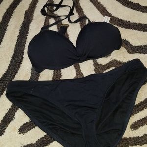 Black push-up bikini